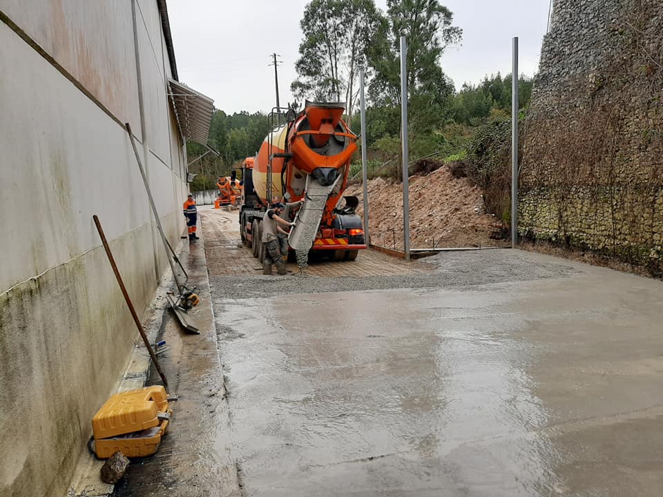 Escavação e Instalações
